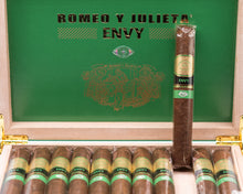 Load image into Gallery viewer, Romeo y Julieta Envy