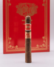 Load image into Gallery viewer, Romeo y Julieta Book of Love