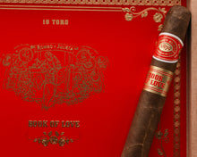 Load image into Gallery viewer, Romeo y Julieta Book of Love