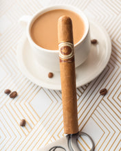 Load image into Gallery viewer, Oliva Gilberto Blanc