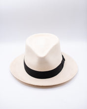Load image into Gallery viewer, Scala Panama C-Crown Grade 3 Fedora