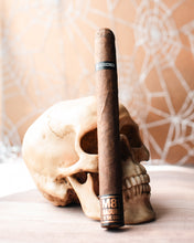 Load image into Gallery viewer, Drew Estate Blackened M81