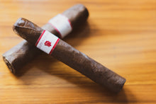 Load image into Gallery viewer, Vodka Cranberry Flavored Cognac Infused Cigar