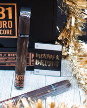 Load image into Gallery viewer, Drew Estate Blackened M81