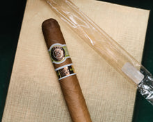 Load image into Gallery viewer, Macanudo Gold Label