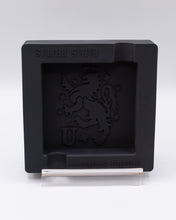 Load image into Gallery viewer, Liga Privada 5 Pack Sampler and Ashtray
