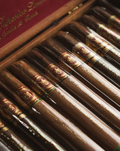 Load image into Gallery viewer, Arturo Fuente Holiday Collection 2017
