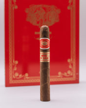 Load image into Gallery viewer, Romeo y Julieta Book of Love
