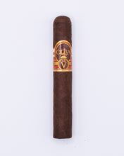 Load image into Gallery viewer, Oliva Serie V
