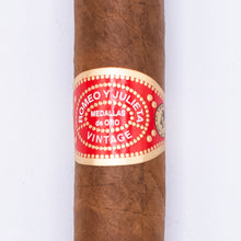 Load image into Gallery viewer, Romeo y Julieta Vintage
