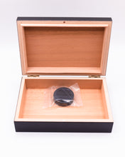 Load image into Gallery viewer, 10-15 Count Humidor
